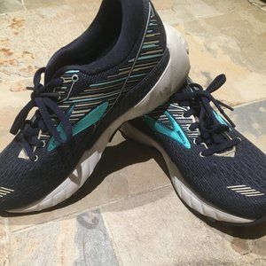 Brooks GTS 19 Adrenaline
